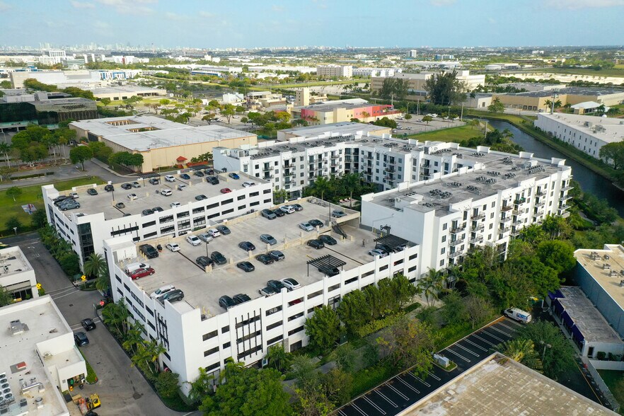 More Photos Of 9420 NW 41st St, Doral General Retail For Sale