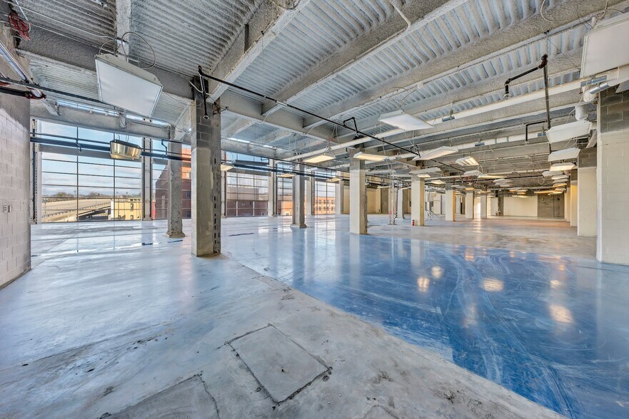 More Photos Of 120 Salem Ave SW, Roanoke Warehouse For Lease