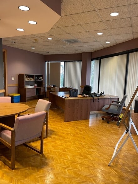 More Photos Of 100 Everett Ave, Chelsea Office For Sale