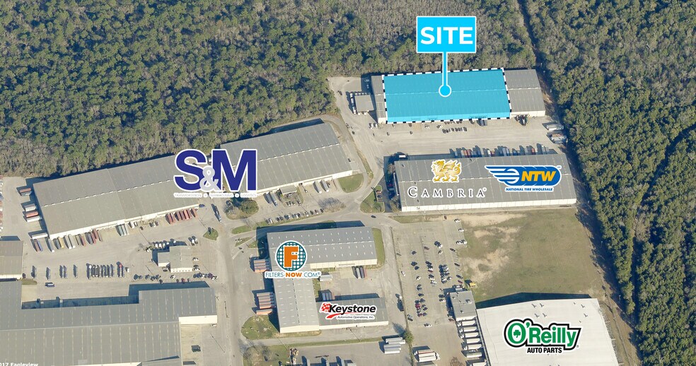 More Photos Of 252 Jacintoport Blvd, Saraland Warehouse For Lease