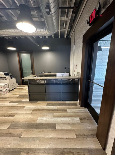 More Photos Of 108 N Main St, Crown Point Storefront Retail Office For Lease