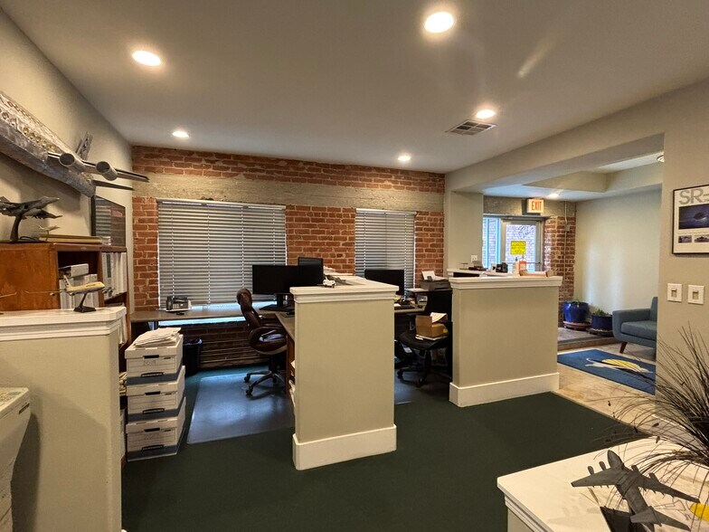 More Photos Of 51 E Huntington Dr, Arcadia Office For Sale