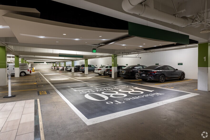 More Photos Of 1880 Century Park E, Los Angeles Office For Lease