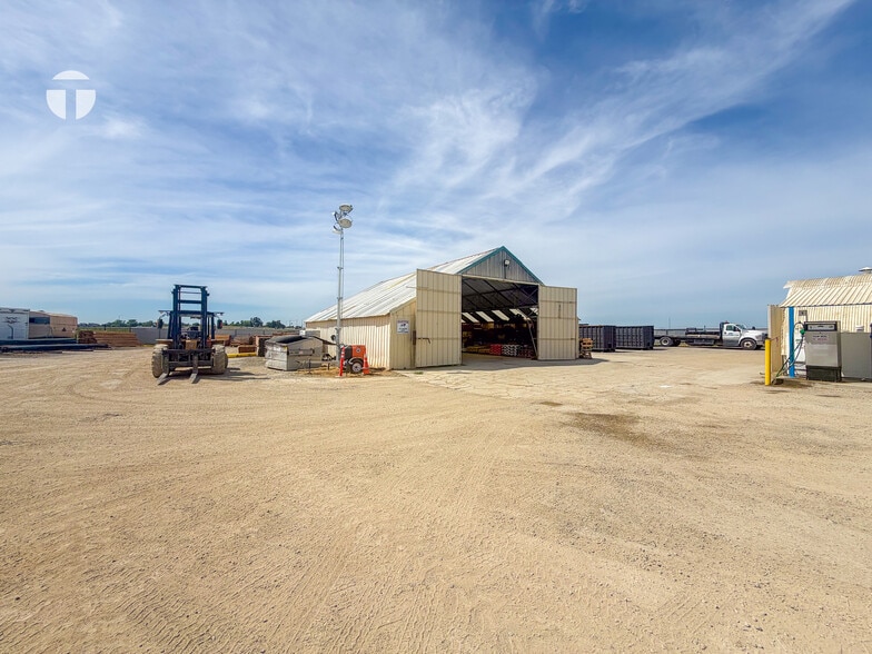 More Photos Of 5020 Commercial Pl, Sheridan Industrial For Sale
