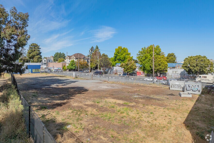 More Photos Of 2116 Brush St, Oakland Land For Sale