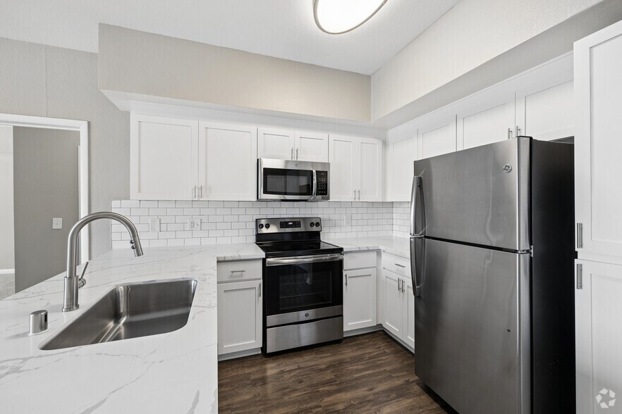 More Photos Of 5395 Napa St, San Diego Apartments For Lease