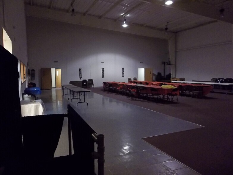 More Photos Of 1390 35th Pkwy Pky, Chanute Religious Facility For Sale