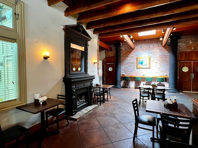 More Photos Of 117 Walnut St, Hattiesburg Restaurant For Sale