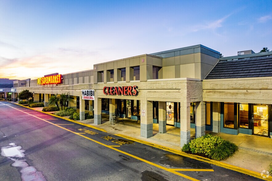 More Photos Of 2405-2461 S Hiawassee Rd, Orlando General Retail For Lease