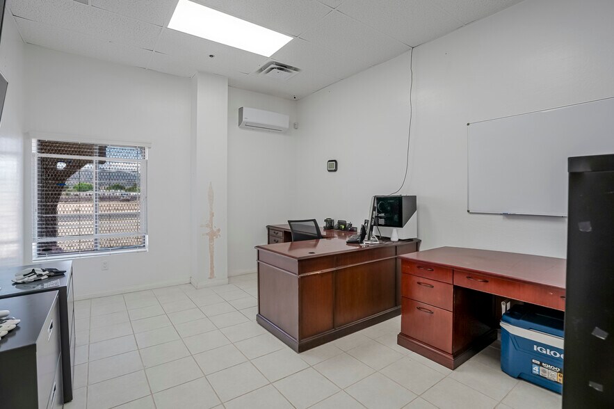 More Photos Of 1581 Boyles Way, Camp Verde Manufacturing For Sale