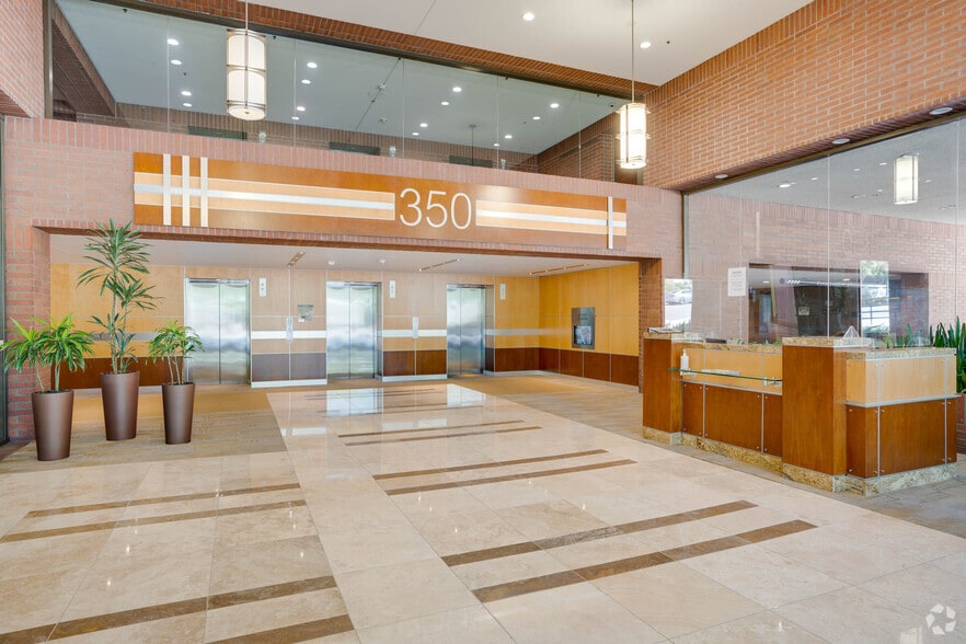 More Photos Of 350 W Colorado Blvd, Pasadena Office For Lease