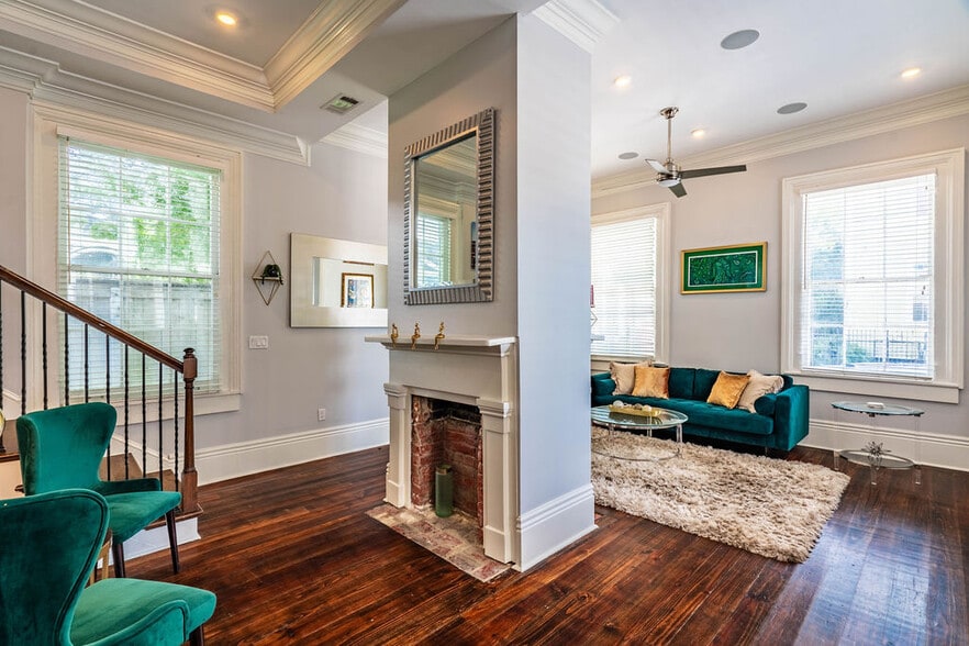 More Photos Of 1201 Baronne St, New Orleans Hotel For Sale