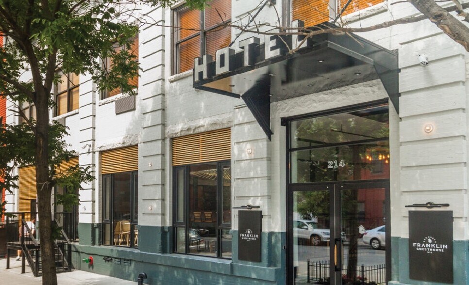 More Photos Of 214 Franklin St, Brooklyn Hotel For Sale