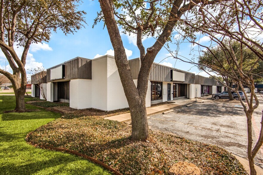 More Photos Of 4440-4460 Spring Valley Rd, Dallas Unknown For Lease