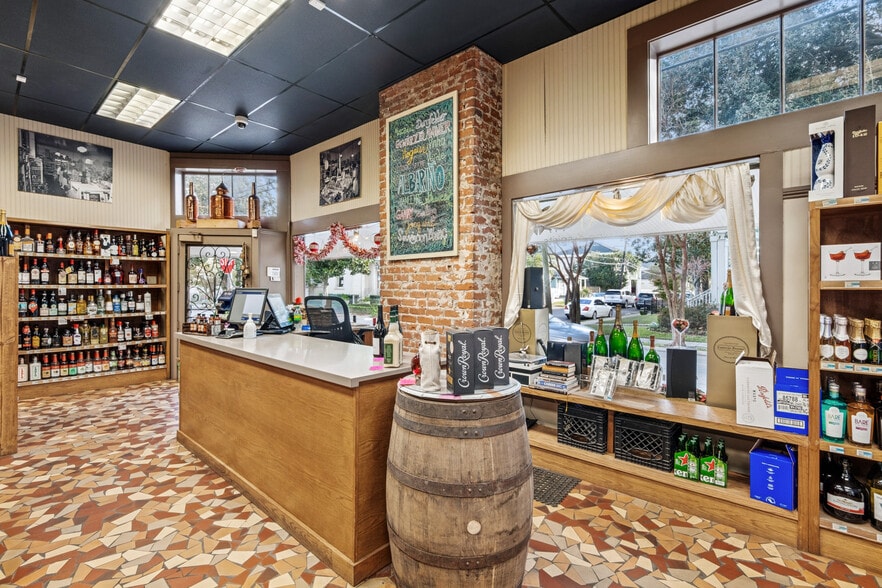 More Photos Of 1300 Arabella St, New Orleans Storefront Retail Residential For Sale