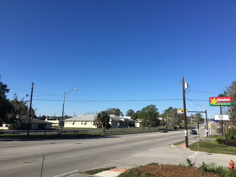 More Photos Of 103 SW 3rd St, Williston Land For Lease