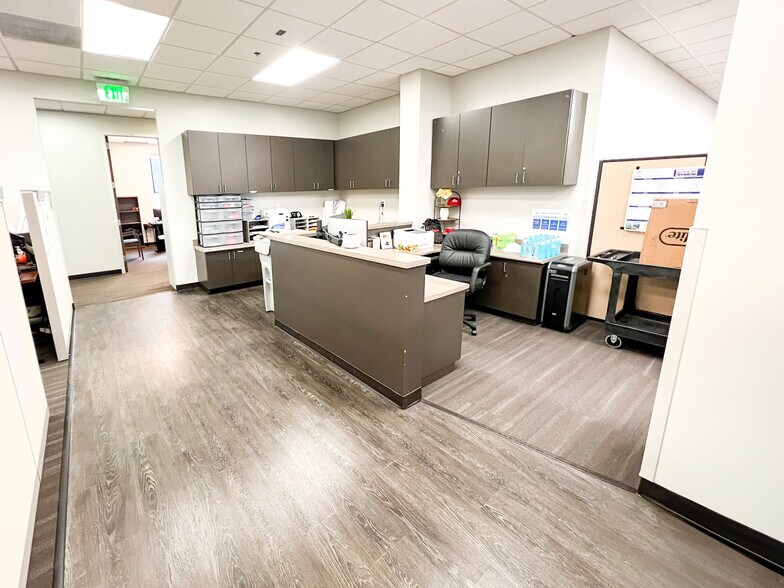 More Photos Of 6401 Holiday Hill Rd, Midland Office For Lease