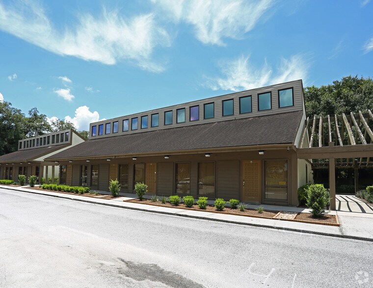 More Photos Of 7403 Temple Terrace Hwy, Temple Terrace Loft Creative Space For Lease
