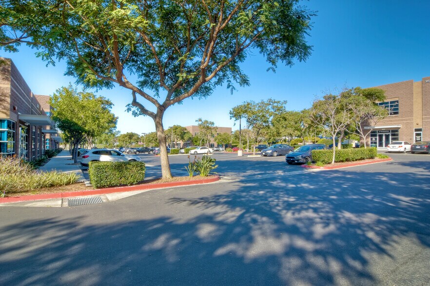 More Photos Of 2540-2546 Gateway Rd, Carlsbad Unknown For Lease