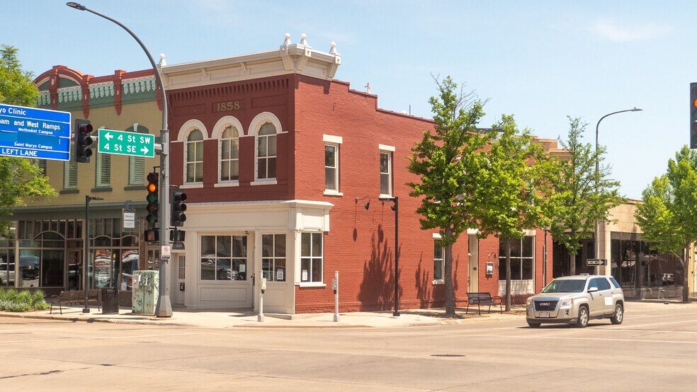 More Photos Of 330 Broadway Ave S, Rochester Storefront Retail Office For Lease