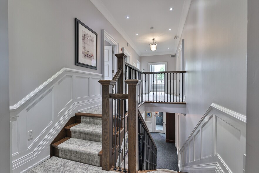 More Photos Of 60 Bedford Rd, Toronto Office For Sale