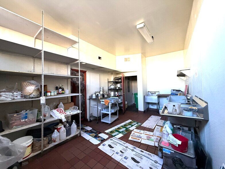 More Photos Of 4442 Mission St, San Francisco Storefront Retail Office For Sale