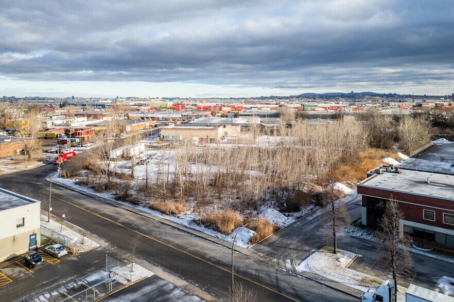 More Photos Of Av 50E, Lachine Land For Sale