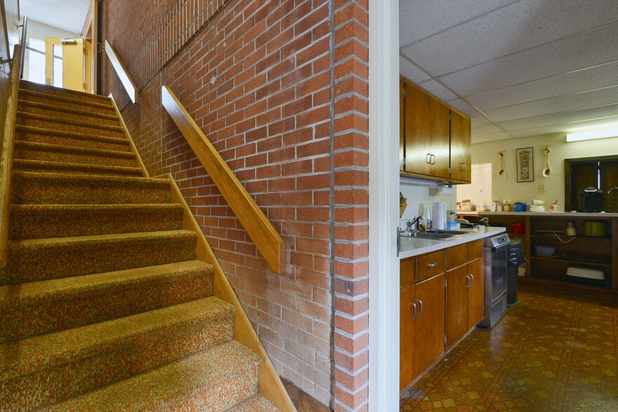 More Photos Of 1219 Second St, Radford Religious Facility For Sale