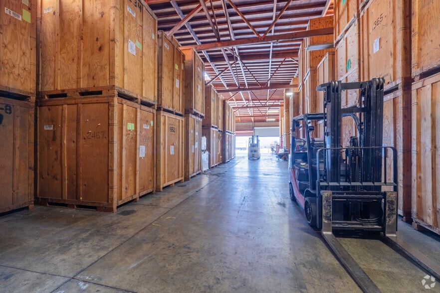 More Photos Of 2015 W 140th Ave, San Leandro Warehouse For Sale