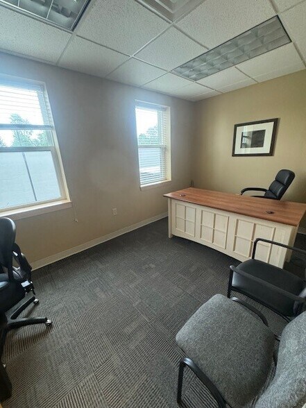 More Photos Of 160 East Ave, Lockport Medical For Lease