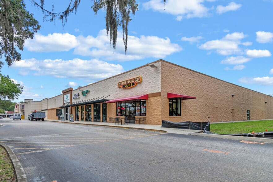 More Photos Of 1906-1998 State Road 44, New Smyrna Beach Freestanding For Lease