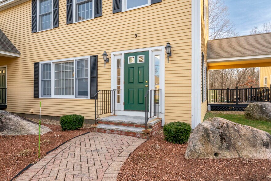 More Photos Of 360 State Route 101, Bedford Office For Sale