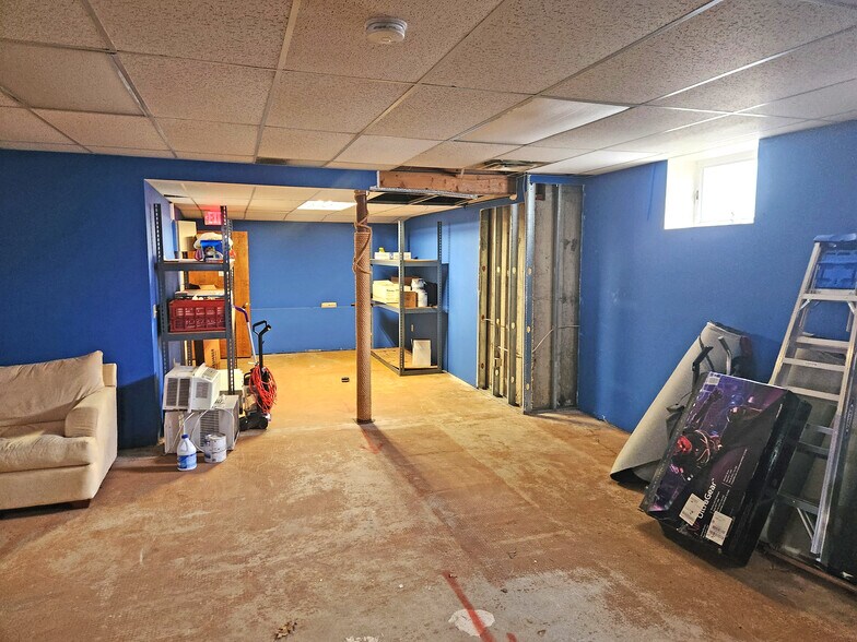 More Photos Of 155 Oak St, Glastonbury Medical For Sale