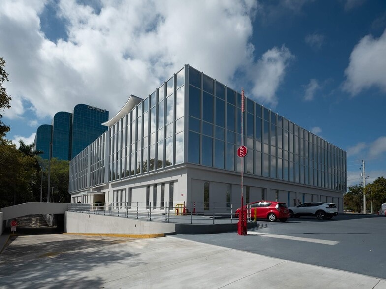 More Photos Of 4500 Biscayne Blvd, Miami Office For Sale