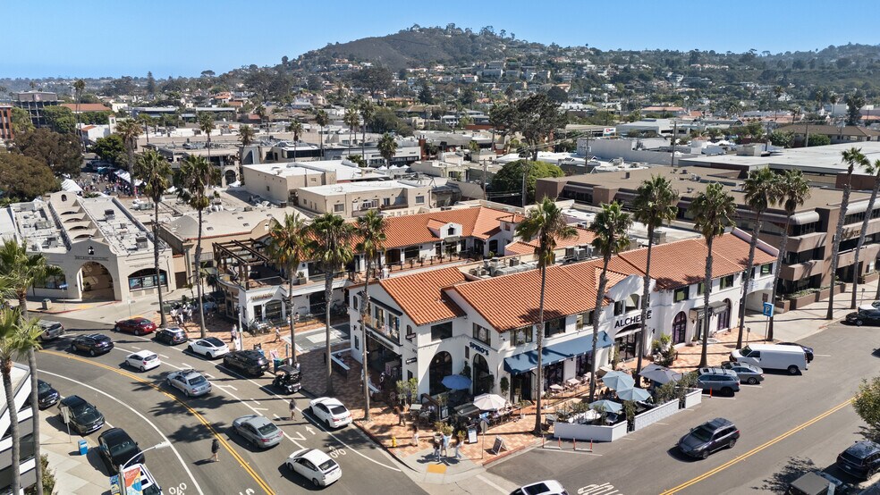 More Photos Of 909 Prospect St, La Jolla General Retail For Lease