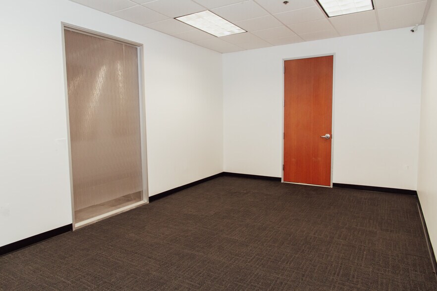 More Photos Of 4097 Trail Creek Rd, Riverside Light Manufacturing For Lease