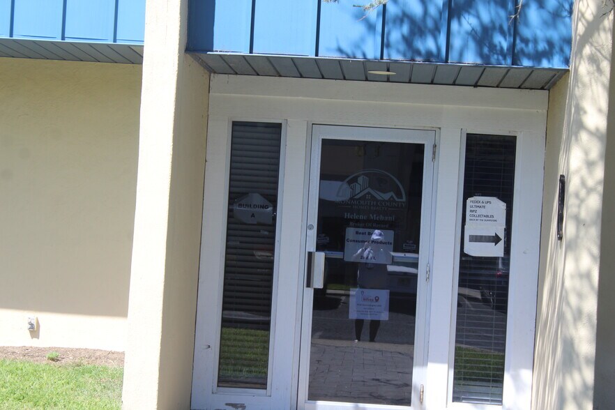 More Photos Of 3321 Doris Ave, Ocean Unknown For Lease