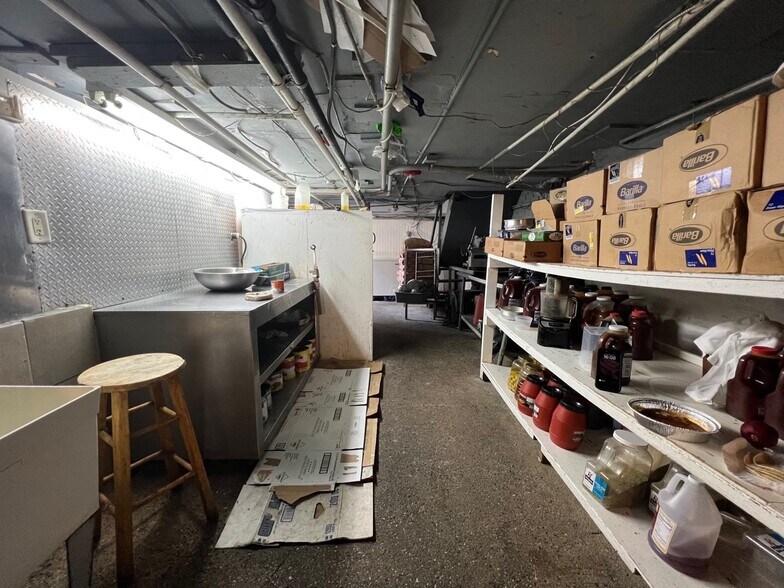 More Photos Of 520 Jersey Ave, Jersey City Storefront Retail Residential For Lease