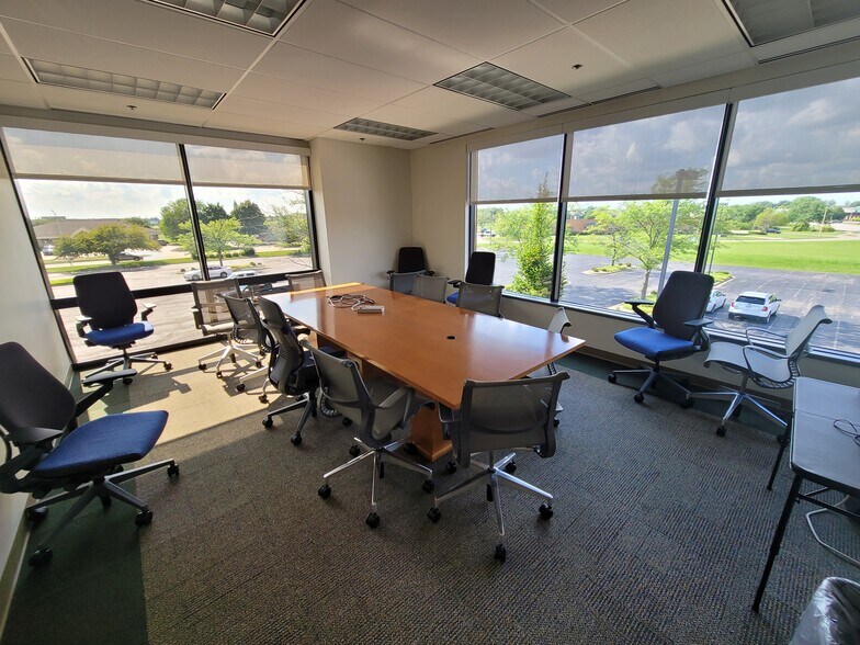 More Photos Of 3200 Robbins Rd, Springfield Office For Sale