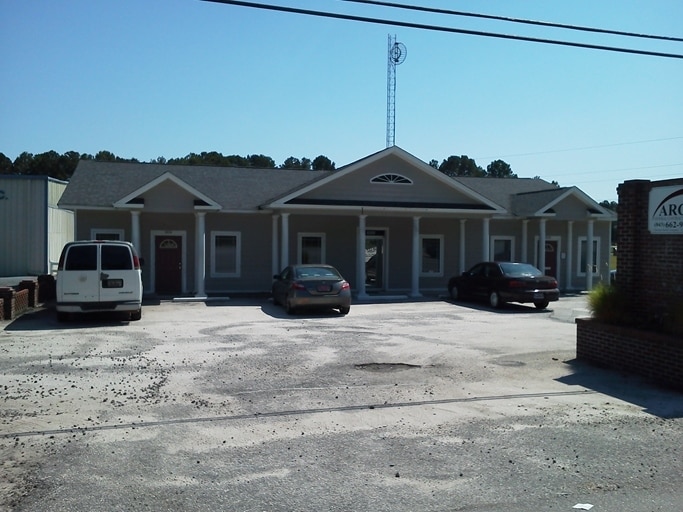 Primary Photo Of 3654-3656 S Irby St, Florence Medical For Lease
