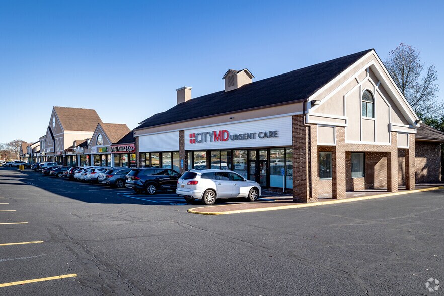 Primary Photo Of 600 Portion Rd, Ronkonkoma Unknown For Lease