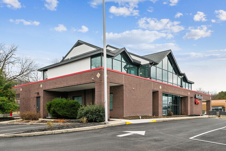 More Photos Of 200 W Lancaster Ave, Frazer General Retail For Sale