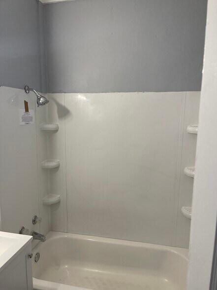 More Photos Of 636 E 37th St, Indianapolis Apartments For Sale