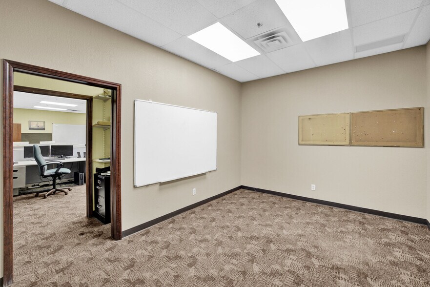 More Photos Of 4915 S Union Ave, Tulsa Office For Sale