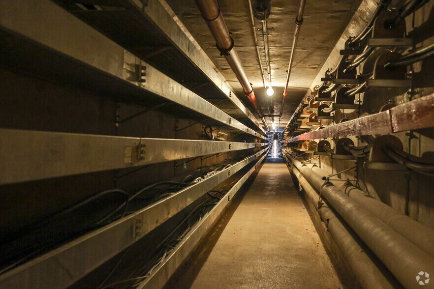 More Photos Of 1 Pari Dr, Rosman Specialty For Sale