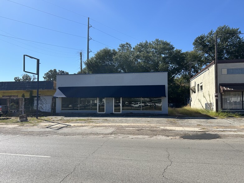 More Photos Of 121 S Glenwood Blvd, Tyler Storefront For Sale
