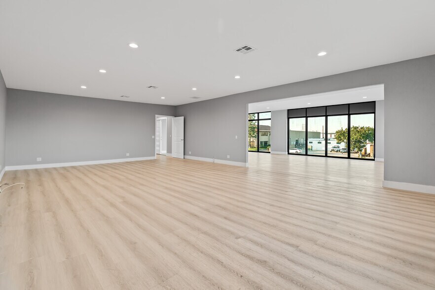 More Photos Of 8452 Katella Ave, Stanton Industrial For Lease