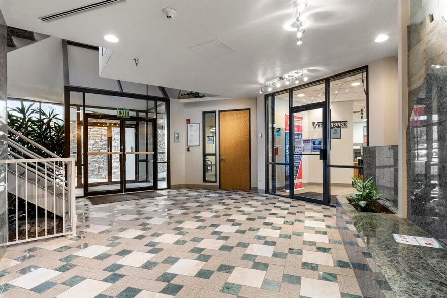 More Photos Of 6901 S Pierce St, Littleton Office For Lease