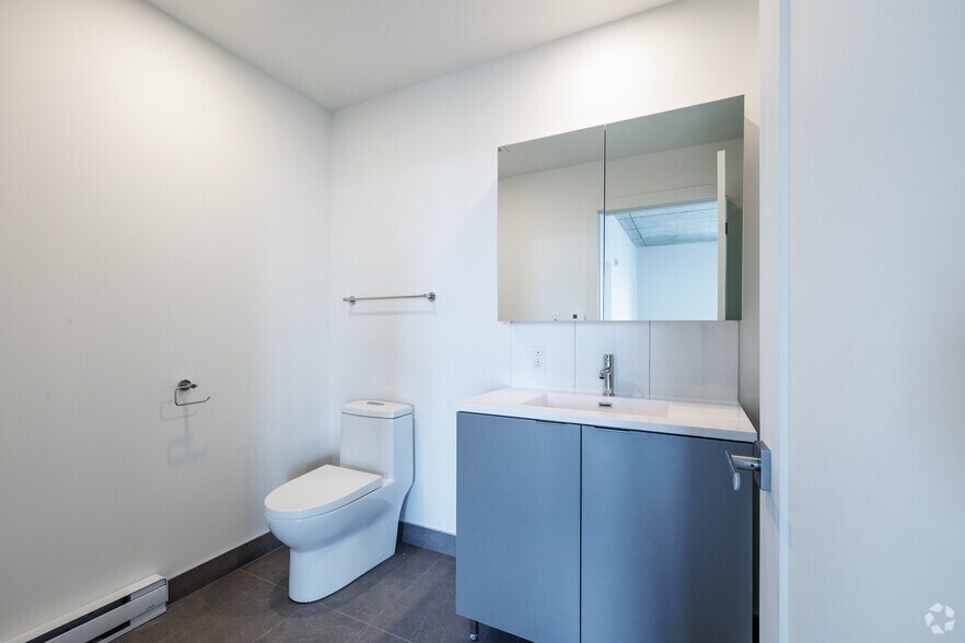 More Photos Of 5200 St De La Savane, Montréal Apartments For Lease