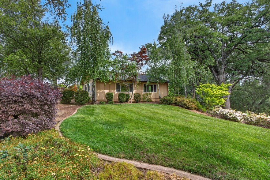 More Photos Of 8815 Tudsbury Rd, Loomis Office For Lease